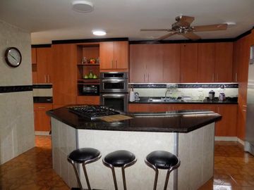 apartamento en venta en alto prado. Cod V82505