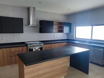 COMPRA TU CASA EN LOMAS DEL PEDREGAL