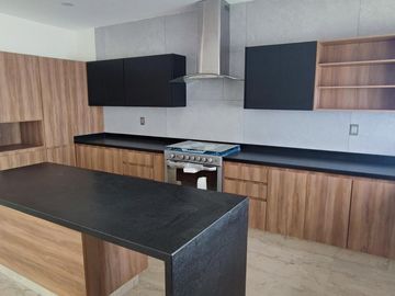COMPRA TU CASA EN LOMAS DEL PEDREGAL