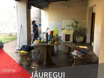 Venta de propiedad en Jauregui