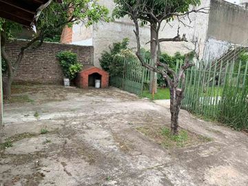 Casa en venta en Gregorio de Laferrere