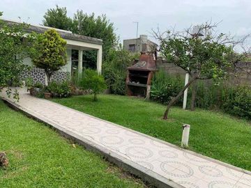 Casa en venta en Gregorio de Laferrere