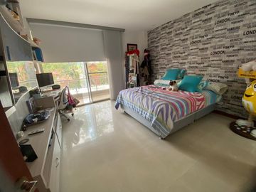 casa en venta en ciudad jardín. Cod V5600