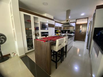 casa en venta en ciudad jardín. Cod V5600
