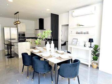 Pool villa Renovated at 99 Phuket Andaman Tropical