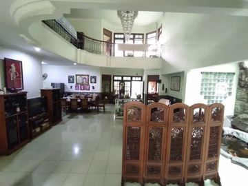 Rumah Mewah Bagus di Prapen Indah Timur Kota Surabaya