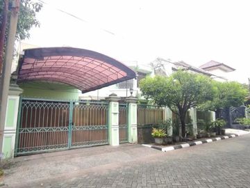 Rumah Mewah Bagus di Prapen Indah Timur Kota Surabaya