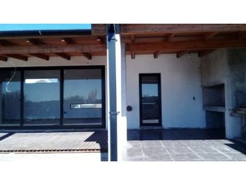 Chalet en Barrio cerrado Lomas del Rey...
