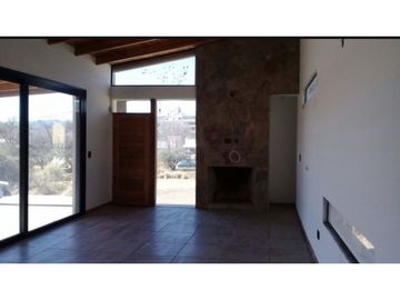 Chalet en Barrio cerrado Lomas del Rey...