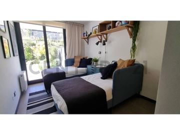 PRECIOSA CASA NUEVA EN VENTA LAS CONDES