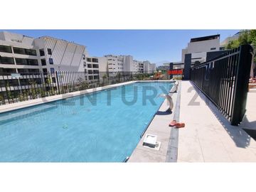 PRECIOSA CASA NUEVA EN VENTA LAS CONDES