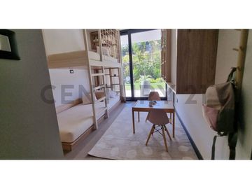 PRECIOSA CASA NUEVA EN VENTA LAS CONDES