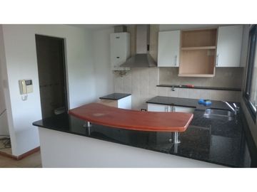 VENDO Departamento 2 dormitorios con cochera - Posadas centro