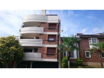 VENDO Departamento 2 dormitorios con cochera - Posadas centro