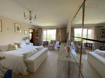 Departamento en venta 4D/5B La Dehesa-Costanera Norte
