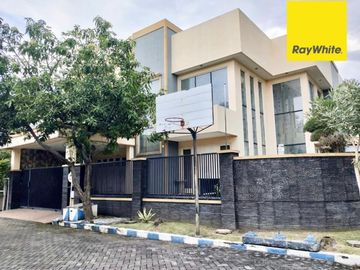 Dijual Rumah Bagus 2 lantai di Perum Deltasari, Waru, Sidoarjo