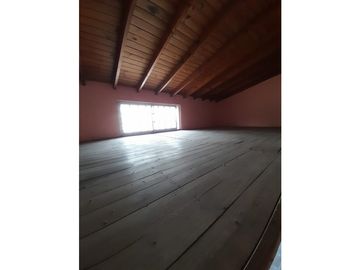 GRAN CHALET TRES PLANTAS A METROS ACCESO OESTE OPORTUNIDAD FINANCIACION !!!