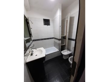GRAN CHALET TRES PLANTAS A METROS ACCESO OESTE OPORTUNIDAD FINANCIACION !!!