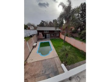 GRAN CHALET TRES PLANTAS A METROS ACCESO OESTE OPORTUNIDAD FINANCIACION !!!
