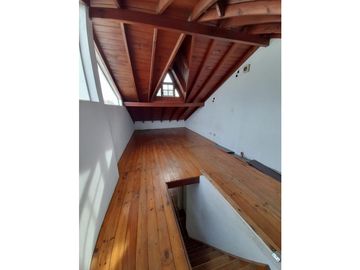 GRAN CHALET TRES PLANTAS A METROS ACCESO OESTE OPORTUNIDAD FINANCIACION !!!