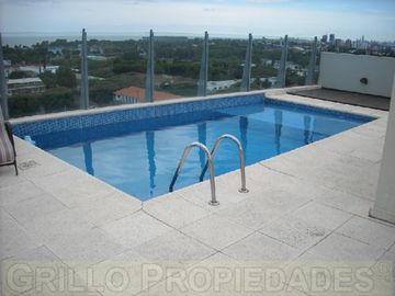 Av. del Libertador 8392. Departamento tres ambientes. Parrilla propia. Pileta, SUM. Seguridad 24hs.