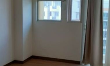 2 BEDROOM LEASE TO OWN IN PALM BEACH VILLAS PASAY NEAR MAL OF ASIA