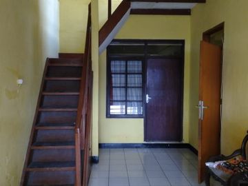 Rumah kost 2 lantai 14kmr babakan jeruk dekat maranatha