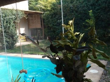 CH CLAUDIA Bienes Raices VENDE HERMOSA CASA EN Bo privado Nqn Costa Rio.