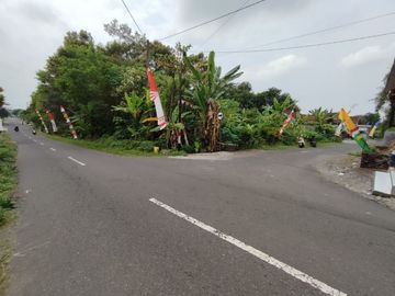Tanah Jl Kaliurang Km 9, Tepi Jalan Raya: SHM