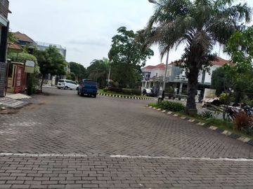 Tanah luas 274 m posisi hook di perumahan elite surabaya selatan dekat masjid agung dan polda jatim
