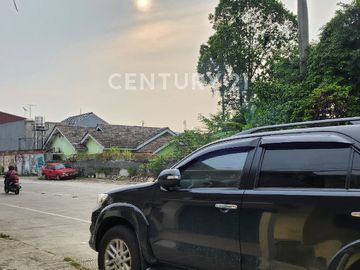 Dijual Cepat Rumah Hoek Pinggir Jalan Raya Di Pekayon BEKASI