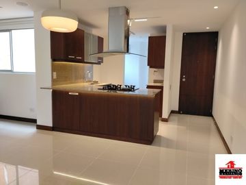 apartamento en arriendo en loma de cumbres. Cod A6818