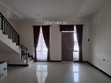 Rumah 2 Lantai Nyaman Di Cluster Gardenville TKI 3 Bandung