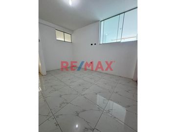 ¿Estás buscando la casa ideal para tu familia? 

Te presentamos esta hermosa casa de 3 pisos, diseñada para brindarte comodidad, estilo y una calida