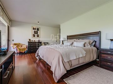 Casa en venta de 6 dorm. en Lo Barnechea