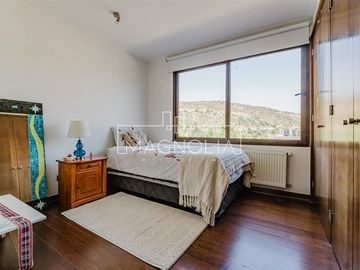 Casa en venta de 6 dorm. en Lo Barnechea