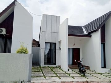 DIJUAL RUMAH SMARTHOME DEKAT SLEMAN CITY MALL