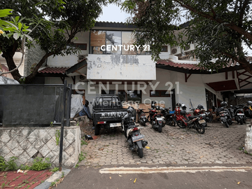 Rumah Di Kawasan Elite Menteng Dekat Ke Thamrin