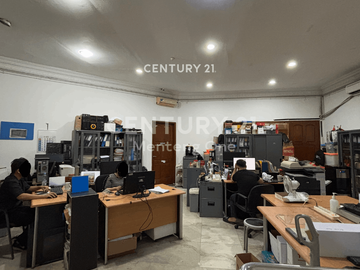 Rumah Di Kawasan Elite Menteng Dekat Ke Thamrin