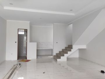 rumah 2 lantai murah modern bagus batununggal Bandung