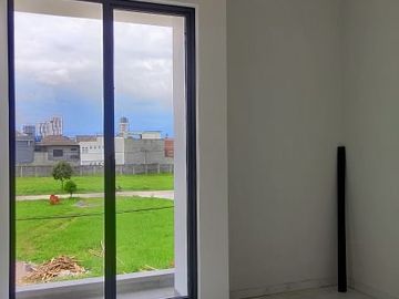 rumah 2 lantai murah modern bagus batununggal Bandung