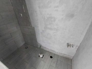 CASA EN VENTA NUEVA CON ALBERCA Y UNA REC. EN P.B. FRACC. LOMAS DIAMANTE