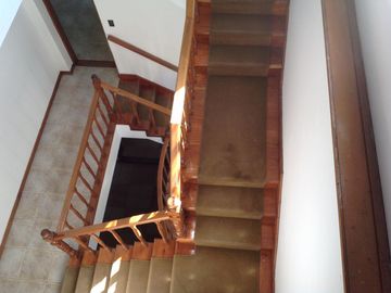 IMPONENTE PH TIPO CASA. APTO VARIOS RUBOS. TIGRE LINIERS 456.