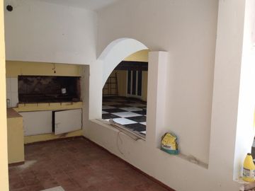 IMPONENTE PH TIPO CASA. APTO VARIOS RUBOS. TIGRE LINIERS 456.