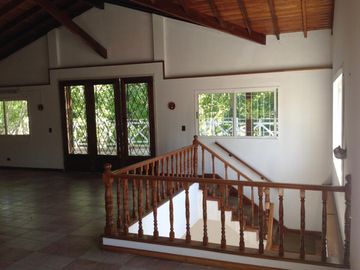 IMPONENTE PH TIPO CASA. APTO VARIOS RUBOS. TIGRE LINIERS 456.