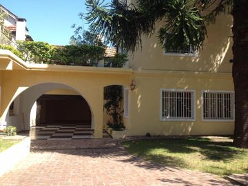 IMPONENTE PH TIPO CASA. APTO VARIOS RUBOS. TIGRE LINIERS 456.