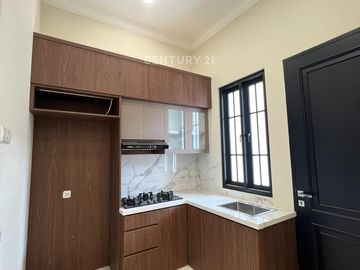 Dijual Rumah Kondisi Baru Desain Modern  Rawamangun Jakarta Timur