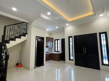 Dijual Rumah Kondisi Baru Desain Modern  Rawamangun Jakarta Timur
