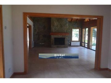 Casa A Estrenar De 4 Dormitorios En Suite, Chapelco Golf & Resort, San Martín De Los Andes Patagonia Argentina