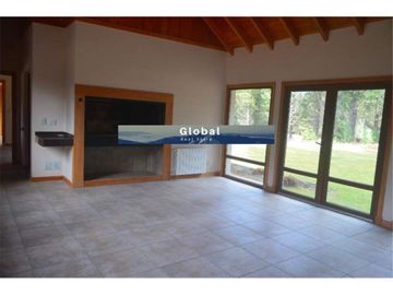 Casa A Estrenar De 4 Dormitorios En Suite, Chapelco Golf & Resort, San Martín De Los Andes Patagonia Argentina